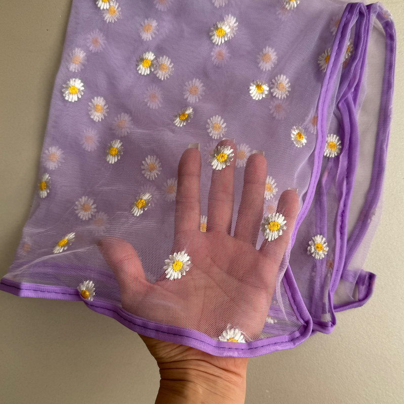 روسری زنانه مدل توری گل بابونه ای کد 60