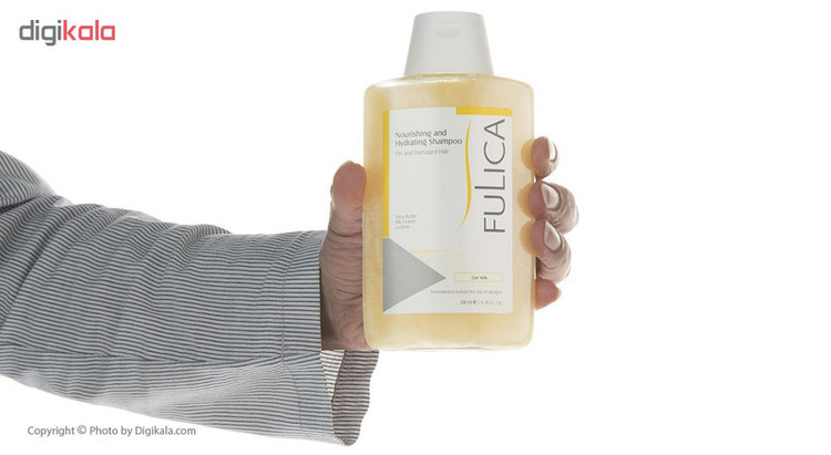 شامپو تقویتکننده مو فولیکا مخصوص موهای خشک و آسیبدیده، حجم 200 میلیلیتر مدل Nourishing And Hydrating، حاوی کراتین و ترکیبات نرمکننده، مرطوبکننده، لطافتبخش، براقکننده، با عصارههای جو دوسر و شی باتر
