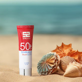 ژل کرم ضدآفتاب ساین اسکین بدون رنگ SPF50 مدل SynShield، مناسب پوستهای چرب، حجم 50 میلیلیتر