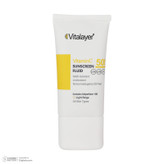 فلوئید ضدآفتاب رنگی ویتالیر، 50 SPF، مدل Vitamin C، مناسب انواع پوست تنالیته رنگ متوسط و حجم 50 میلیلیتر، ضد آب، محافظت کننده در برابر اشعه UVA، UVB، IR، آنتیاکسیدان، فاقد چربی و پارابن، ضد لک، آبرسان، دارای فرمولاسیون غیرکومدونزا، با ماندگاری 2 ساعته