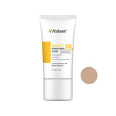 کرم ضد آفتاب رنگی ویتالیر، SPF 50، مدل ویتامین سی، مناسب انواع پوست با تنالیته متوسط و حجم 50 میلیلیتر، ضد آب، مرطوبکننده، غیر کومدونزا، محافظتکننده در برابر اشعههای UVA و UVB، ویتامین C و آنتی اکسیدان، با ماندگاری 2 ساعته