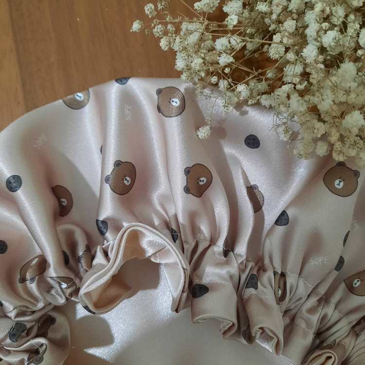رو بالشی مدل ساتن ابریشم طرح خرس تدی سایز 50*70 سانتی متر به همراه کلاه خواب و چشم بند و کش مو
